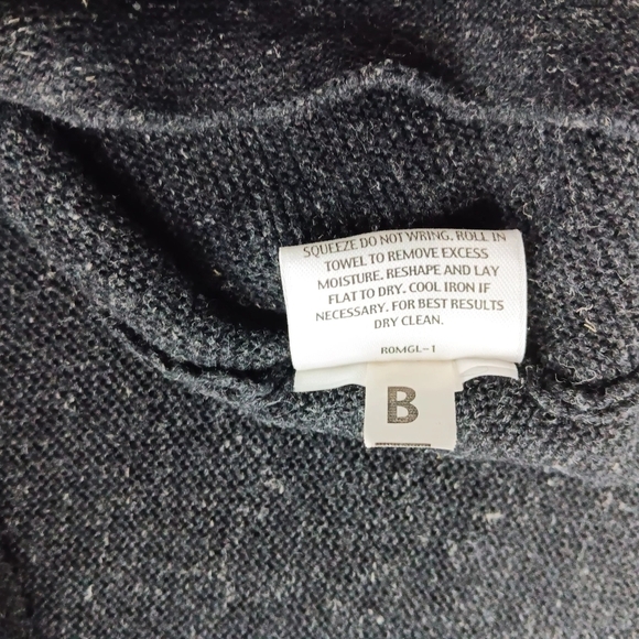 EILEEN FISHER  Knit Long Sleeve v neck aline midi Dress. Ladies size s - Picture 7 of 8